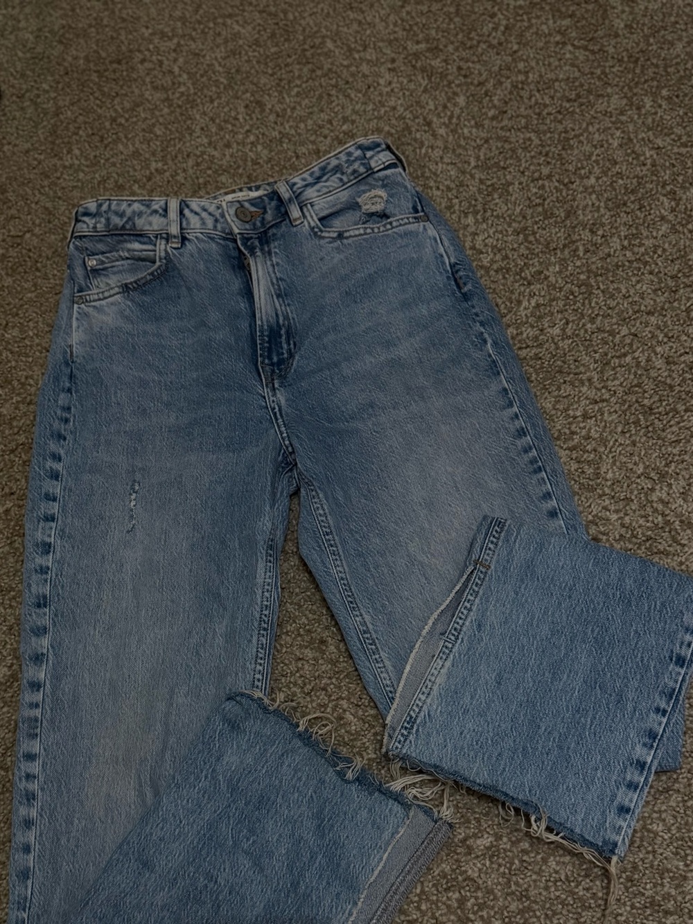 Zara Women's Straight-Leg Jeans in Light Blue Denim